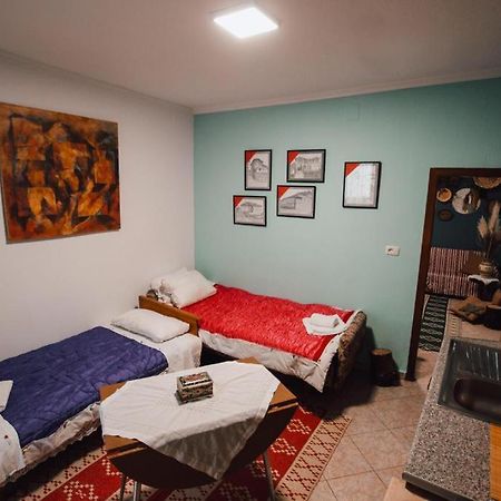 Ferienwohnung Bb Apartament Gjirokastër Exterior foto
