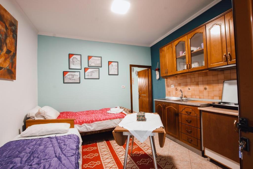 Ferienwohnung Bb Apartament Gjirokastër Exterior foto