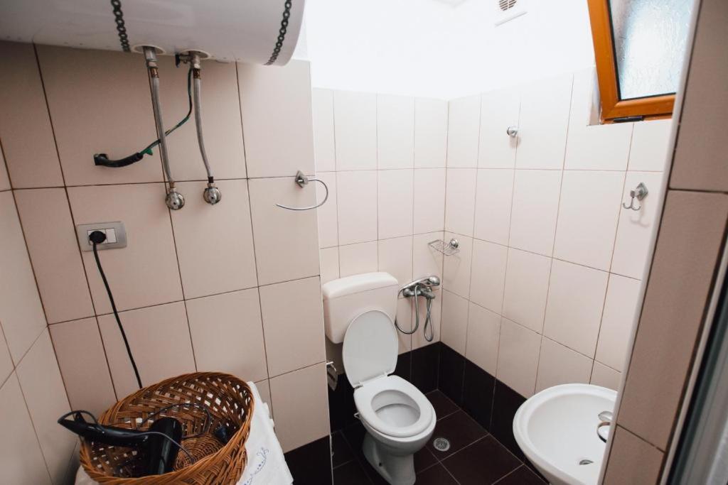 Ferienwohnung Bb Apartament Gjirokastër Exterior foto
