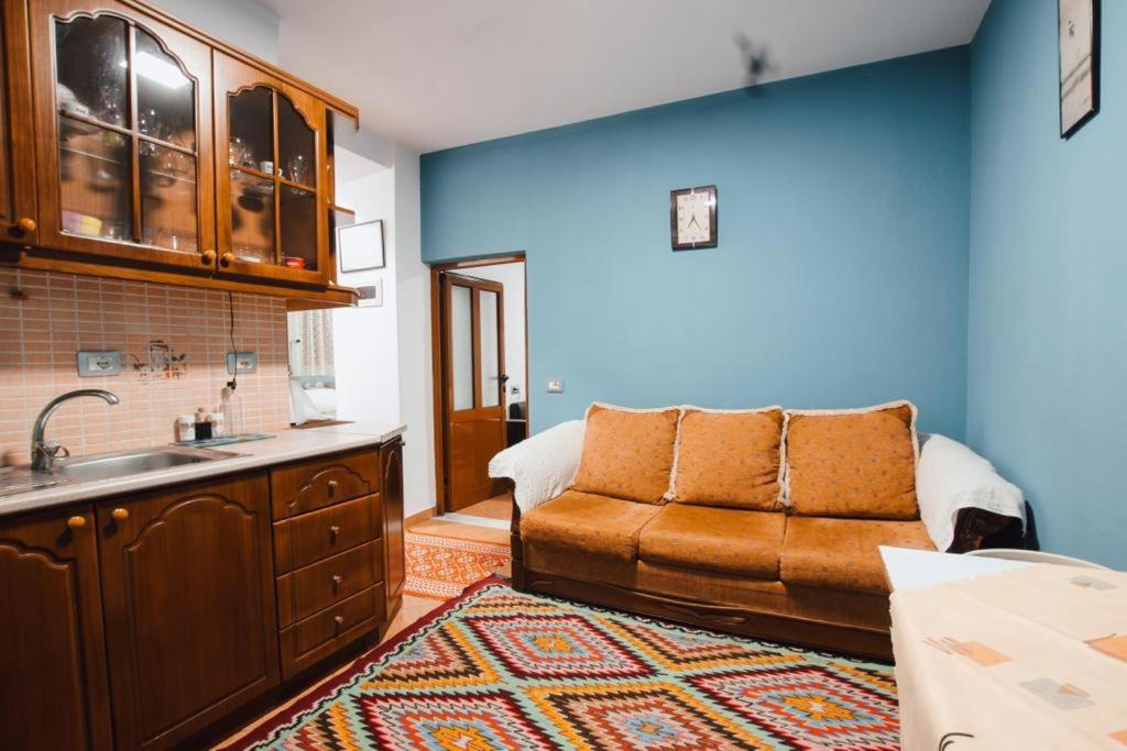 Ferienwohnung Bb Apartament Gjirokastër Exterior foto