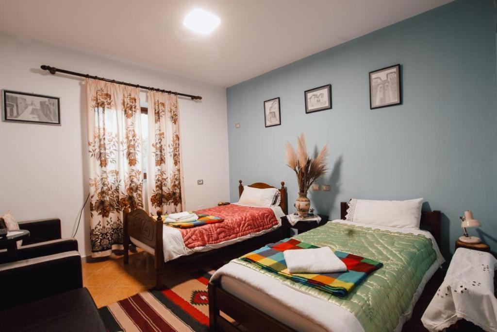 Ferienwohnung Bb Apartament Gjirokastër Exterior foto